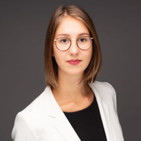 Julia Hirsch Email & Phone Number