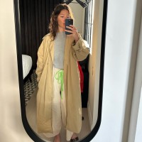 Email e telefono di Kim Kniezewski