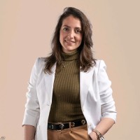 Ariadna Iwanow Email
