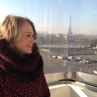 Elizabeth Arden Employee Anna Moore's profile photo