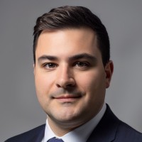 L'Oréal Employee Tom Gill's profile photo