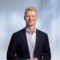 Bas Oosterling Email