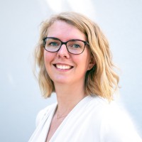 Iris De Wit Email