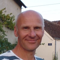 Simon MacHin Email