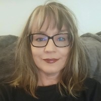 NuGo Nutrition Employee Helenann Cicolini's profile photo