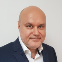 Transform Employee Ovidiu Oancea's profile photo