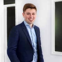 Guus Holst Email