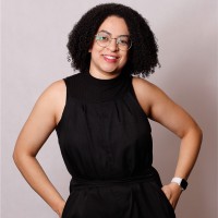 Lisandra Rocha de Medeiros Email & Phone Number