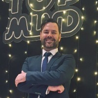 Régis Eduardo Maçaneiro Email