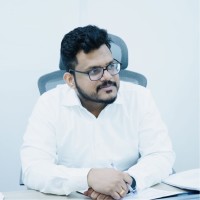 Vikhil Krishnan Email