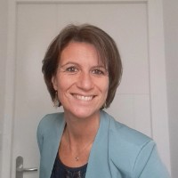Caroline Guitton Email