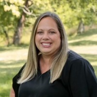 Sandy Speakes Email & Phone Number