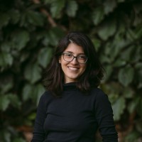 Julia Resende Email & Phone Number