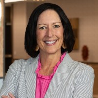 Legacy Professionals LLP Employee Julie Tucek's profile photo