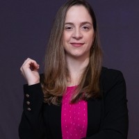 Luana Capelletti Email