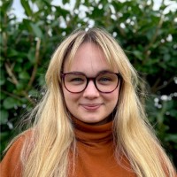 Maggie Vasil-Umans Email