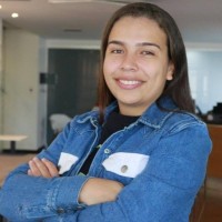 Emanuelle Alves Email