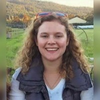 Leah Gajecki Email