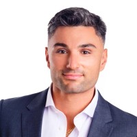 Douglas Elliman Real Estate Employee Robert Spinelli's profile photo