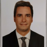 Raúl Velasco Garrido Email