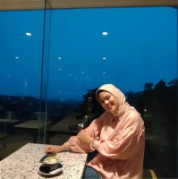 Nafisah Aprizky Email