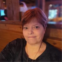 Walmart Employee Lori Warner's profile photo