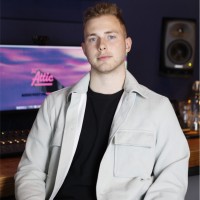 Jungle Studios Employee Sam Carson's profile photo