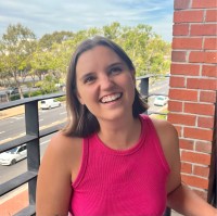 Gabriella Szabo Email