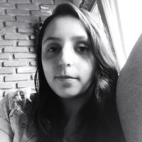 Estefanía del Río Email