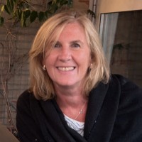 T2RL Employee Lois Niessen's profile photo