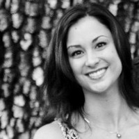 Nikki Hueston Email & Phone Number