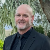 Momentum Glass Employee Tre Blackwell's profile photo
