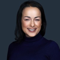 Luisa Bernardes Email