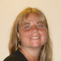 Ana Luzzi Email