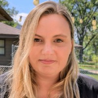 Erin Kelly Email & Phone Number