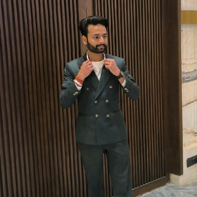 Debugged Pro Employee Pratham Mahajan's profile photo