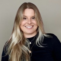 Claudia Vanderholst Email & Phone Number