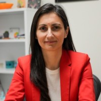 Essyn Emurla Email
