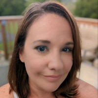 Erin Spinola Email & Phone Number