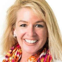 Signature Travel Network Employee Karen Deane's profile photo