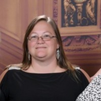 Custom Cut Fabrication LLC Employee Laurie Davis's profile photo