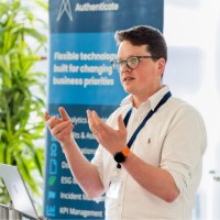 Authenticate Employee Daniel Hall's profile photo