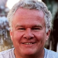 Bert Leoen Email & Phone Number