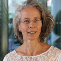 Daniela Erl Email