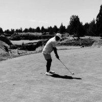 Jones Sports Co. Employee Randy le's profile photo