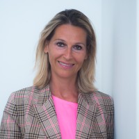 D&T Employee Véronique Renier's profile photo