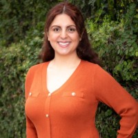 Yas Kavousi Email & Phone Number