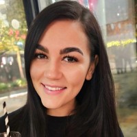 Kirsty de Pontes Email