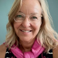 Organization Employee Julia White's profile photo