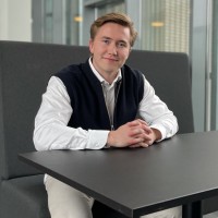 Oskar Hansen Email & Phone Number